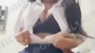 Top Viral Indo Terbaru 2025 Adek Tiriku SMP Sudah Gede Susunya Video Viral Terbaru Asia Top Trending Global